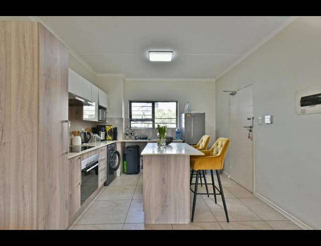 2 BEDROOM APARTMENT FOR SALE IN RANDPARK RIDGE